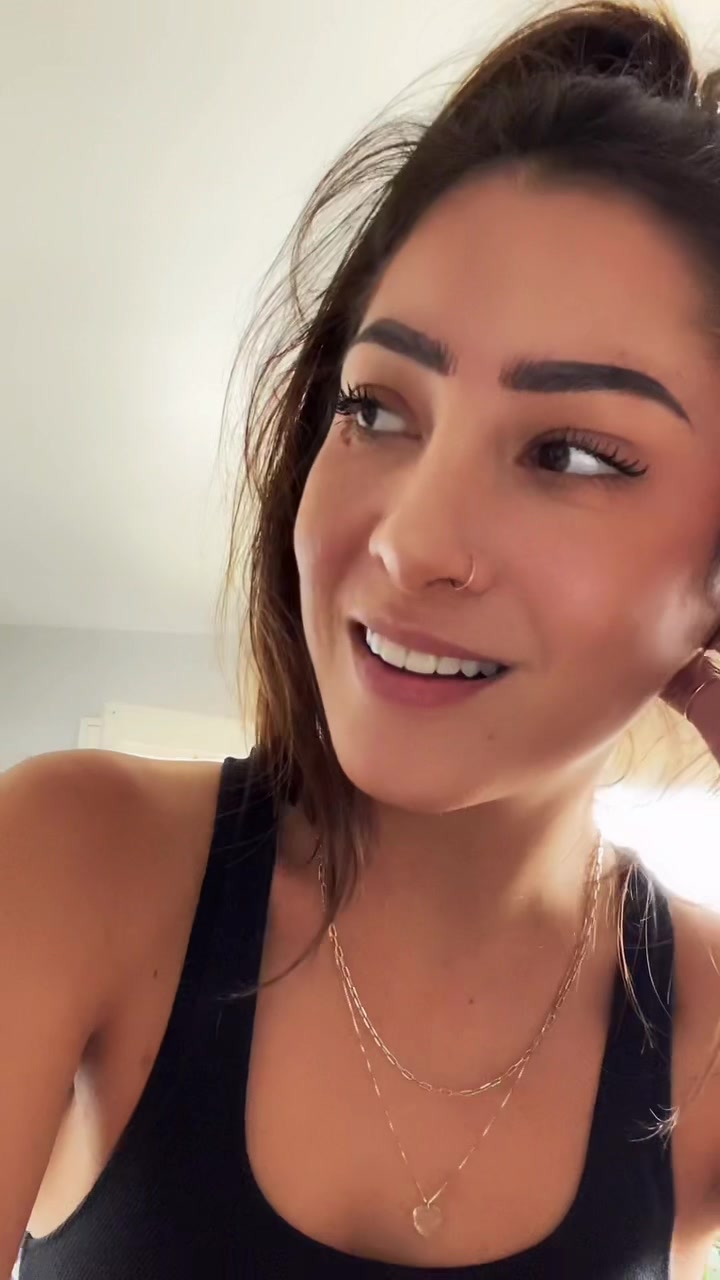 Brooke in her most-viewed pinned TikTok